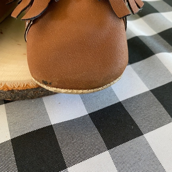 Old Navy faux baby Mocs - Picture 4 of 6